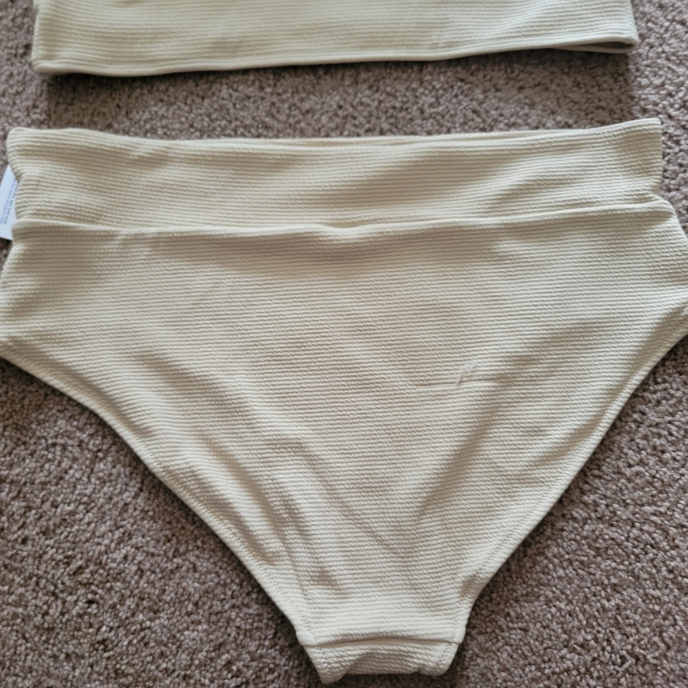 Beige Ribbed Two-Piece Set Bikini - Picture 5 of 7